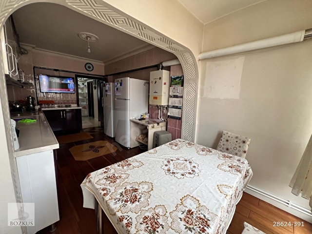 BOZKUŞ EMLAKTAN MERKEZDE KATTA 3+1 MASRAFSIZ 125 M2 DAİRE. - Görsel 8