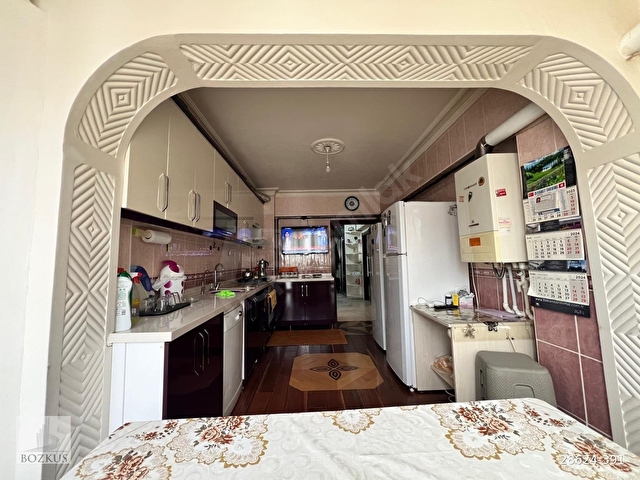 BOZKUŞ EMLAKTAN MERKEZDE KATTA 3+1 MASRAFSIZ 125 M2 DAİRE. - Görsel 6