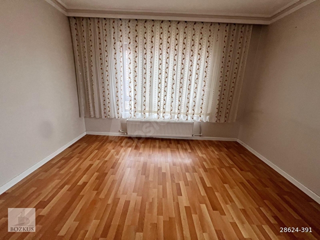 BOZKUŞ EMLAKTAN MERKEZDE KATTA 3+1 MASRAFSIZ 125 M2 DAİRE. - Görsel 18