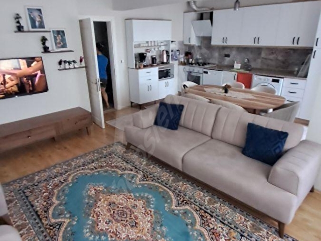 DALAMANDA KİLERLİ,OTOPARKLI GENİŞ SATILIK 3+1 DAİRE - Görsel 6
