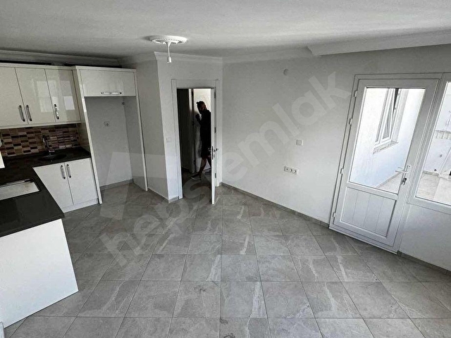 ÖZMERT TEN GÜLYAKA DA 2+1ARAKAT FULL TADİLATLI KİRALIK DAİRE - Görsel 9