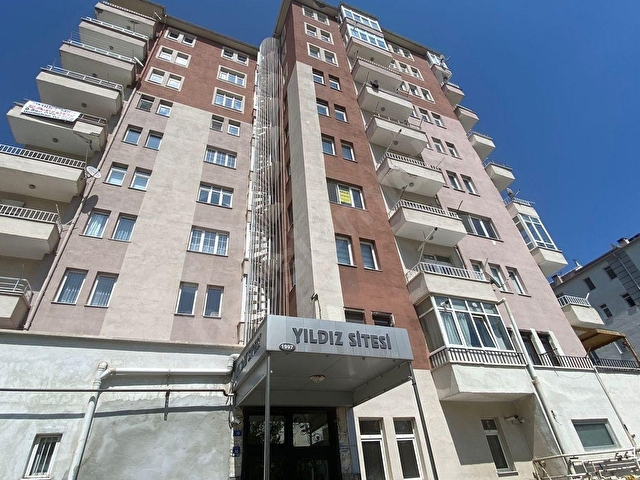 DSI KARŞISI, YOLA CEPHELİ 3+1 GENİŞ DAİRE