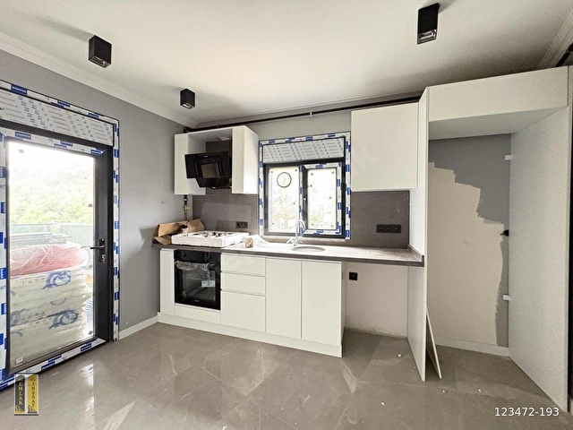 *Yakamoz Sitesinde 5+2 Teraslı İskanlı Asansörlü denize 100m2* - Görsel 23