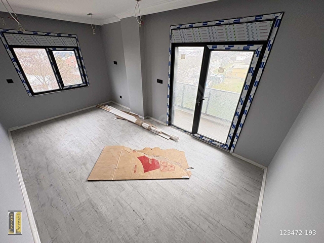 *Yakamoz Sitesinde 5+2 Teraslı İskanlı Asansörlü denize 100m2* - Görsel 26