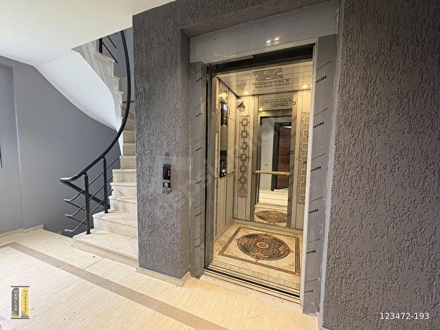 *Yakamoz Sitesinde 5+2 Teraslı İskanlı Asansörlü denize 100m2* - Görsel 14