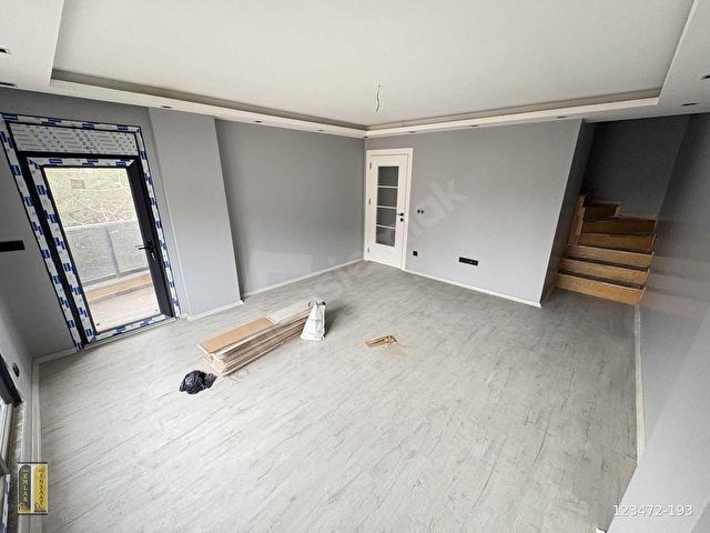 *Yakamoz Sitesinde 5+2 Teraslı İskanlı Asansörlü denize 100m2* - Görsel 16