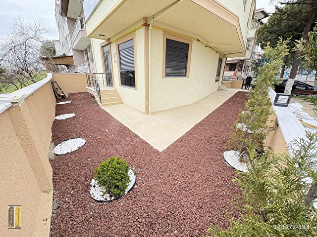 *Yakamoz Sitesinde 5+2 Teraslı İskanlı Asansörlü denize 100m2* - Görsel 12