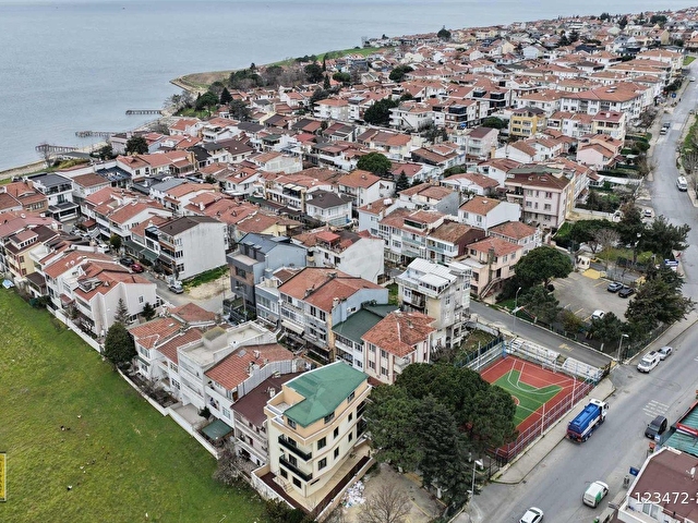 *Yakamoz Sitesinde 5+2 Teraslı İskanlı Asansörlü denize 100m2* - Görsel 3