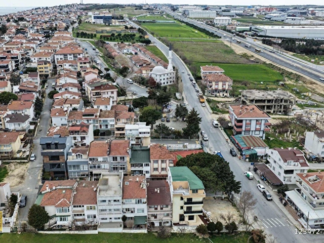 *Yakamoz Sitesinde 5+2 Teraslı İskanlı Asansörlü denize 100m2* - Görsel 2
