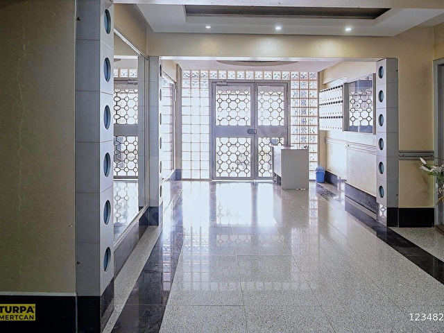 BAYRAKLI MANSUROĞLU 210 M2 4+1 SATILIK ÖZEL TASARIM DAİRE - Görsel 5