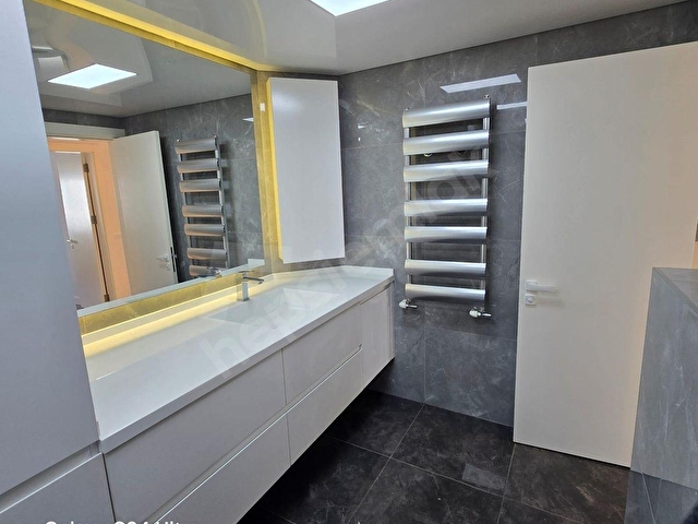 BAYRAKLI MANSUROĞLU 210 M2 4+1 SATILIK ÖZEL TASARIM DAİRE - Görsel 28