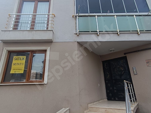 ZENO EMLAKTAN SATILIK ARAÇ TAKASLI DUBLEKS 175 M2 5+2 DAİRE