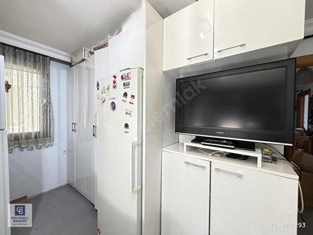 ACIBADEM SAKİNLER MÜTHİŞ LOKASYON 3+1 ARA KAT KİRALIK DAİRE - Görsel 13