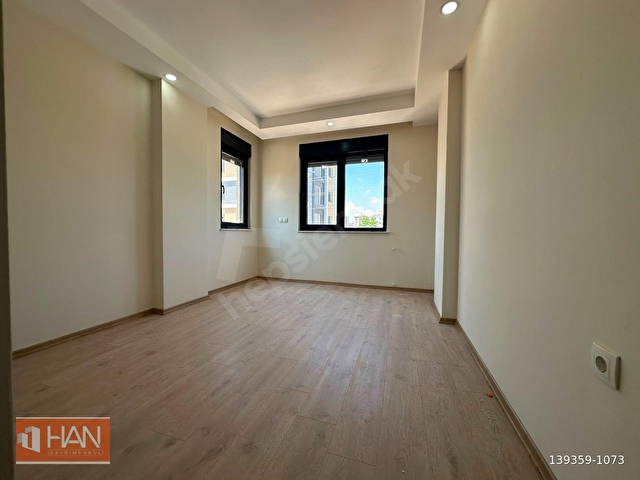TRAMVAY CADDE YAKIN  İSKANLI KAT CEPHE SEÇENEKLİ 2+1 EBV BANYOLU DAİRELER - Görsel 17