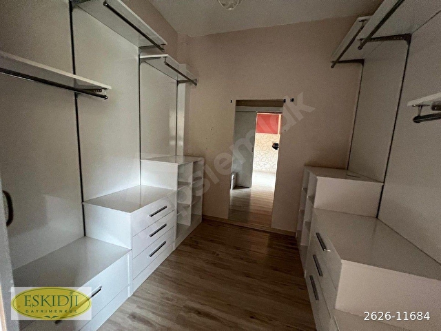 Bağlıca Girişinde Kiralık 5+1+kiler  Daire - Görsel 25