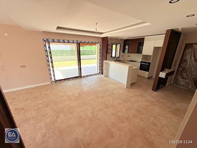 Kuşadası Davutlar bölgesinde 3+1 müstakil satılık villa - Görsel 15