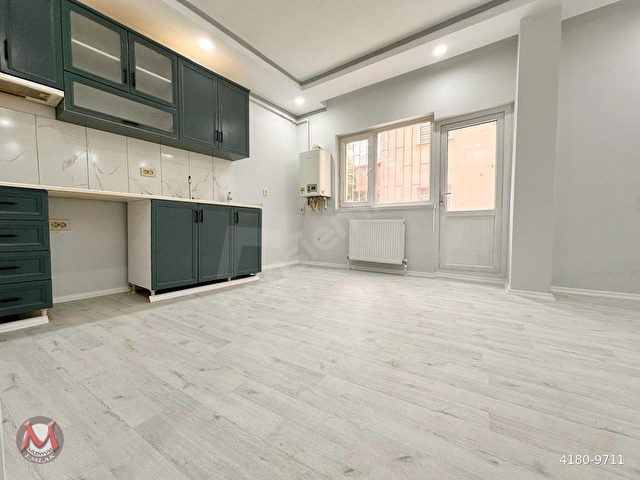 Kabil Cadde Üzerinde 3+1 120 m² Bahçe Katı Bahçe ve Veranda Kullanımlı Lüx Yapılı Isı Yalıtımlı **