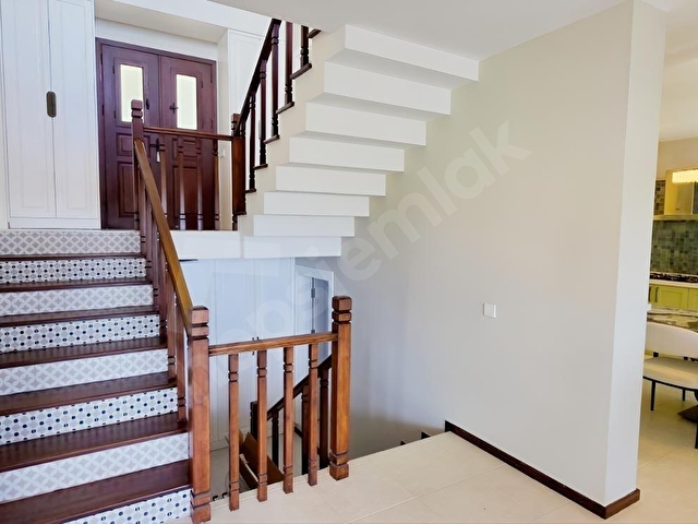 GÖCEK DE FULL EŞYALI MÜSTAKİL HAVUZLU DENIZ MANZARALI 4+1 VILLA - Görsel 30
