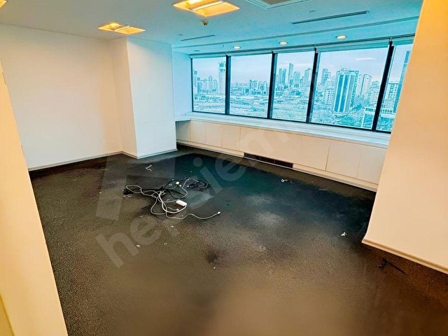 Kozyatağı kiralık ofis Nida Kule metro çıkışında yarım kat boş - Görsel 23