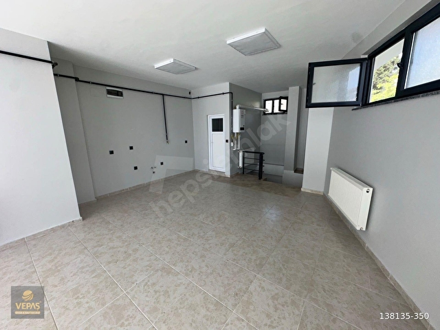 VEPAŞtan ESENTEPE ANA CADDE ÜZERİNDE KİRALIK DÜKKÂN 75 m² - Görsel 9