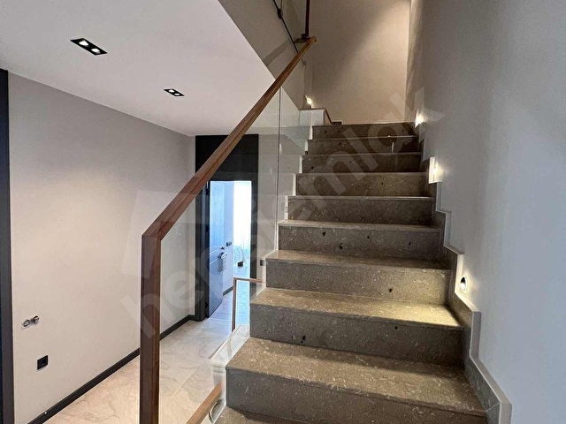 ALTINTAŞ ALLURE SİTESİNDE EŞYALI KİRALIK 4+1 DOĞALGAZLI VİLLA - Görsel 12