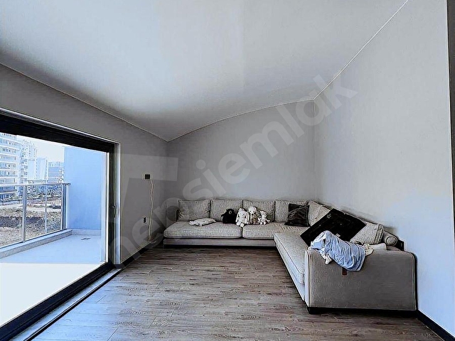 ALTINTAŞ ALLURE SİTESİNDE EŞYALI KİRALIK 4+1 DOĞALGAZLI VİLLA - Görsel 8