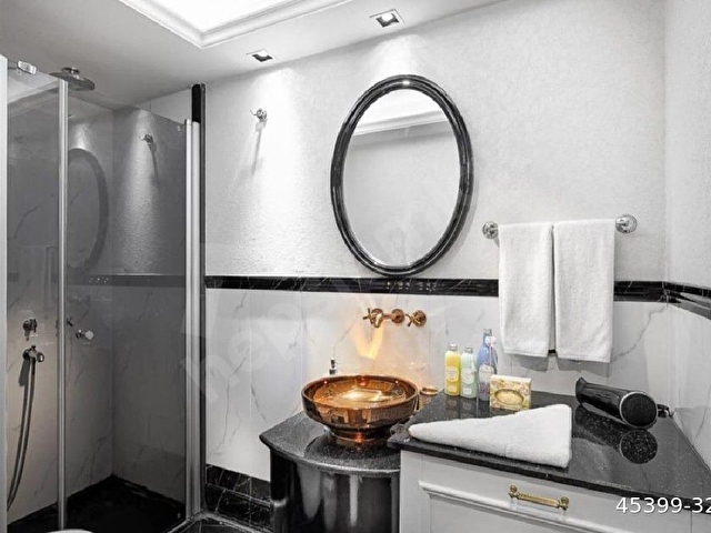 Konyaaltı limanda lüks sitede 2+1 eşyalı satılık daire - Görsel 16