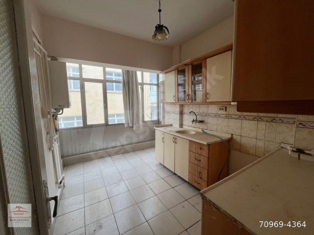 KIZLARPINARI CADDESİ ÜZERİNDE ORTA KAT ÖN CEPHE KİRALIK 3+1 DAİRE - Görsel 5