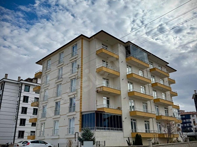 TOROS MAHALLESİNDE KİRALIK 1+1 EŞYALI GENİŞ DAİRE