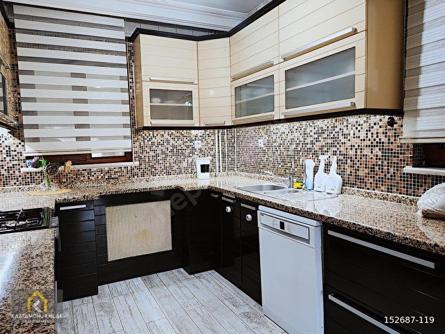 KASTAMONU EMLAK GAYRİMENKULDEN ANACADDE LÜKS SATILIK 4+1 DAİRE - Görsel 12