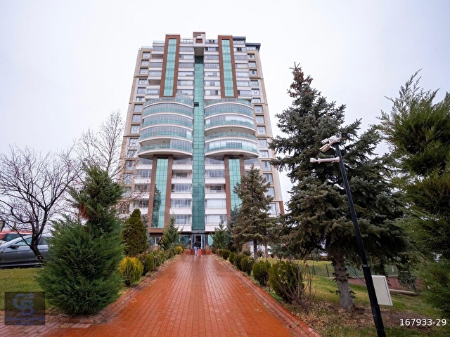 SÖĞÜTÖZÜ KONUTLARINDA SATILIK DUBLEKS 7+2 LÜKS DAİRE