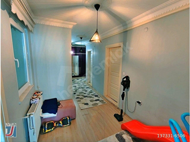 UYTUNDAN EDREMİT GAZİCELALDE GENİŞ FERAH 3+1 SATILIK DAİRE - Görsel 2