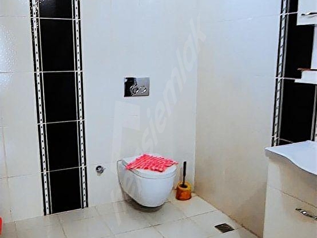 44 GAYRİMENKULDEN YEŞİLTEPEDE GÜZEL MEVKİDE HASARSIZ 3+1 BİNA - Görsel 20