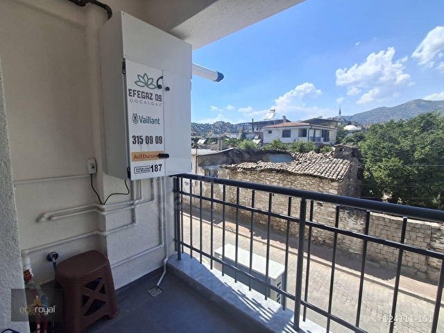 Doğalgazlı, Yerden Isıtmalı, Sıfır Eşyalı Kiralık 1+1 Daire - Görsel 6