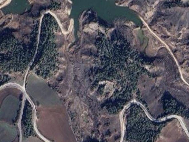 Adaplatinden Taraklı Hacıalilerde 4424 m2 gölet yakını tarla - Görsel 14