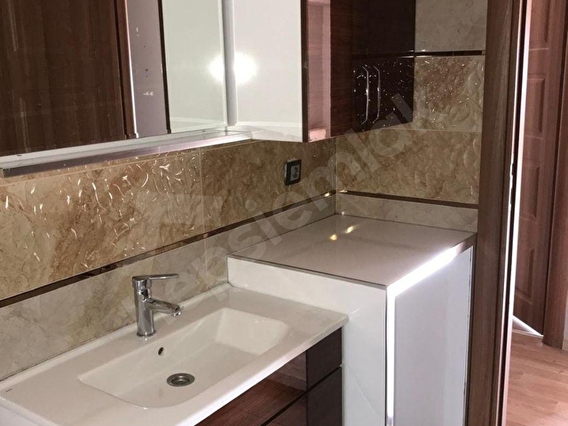 HÜRRİYET MAHALLESİNDE ARA KAT ÇİFT CEPHE 2+1 DAİRE - Görsel 21