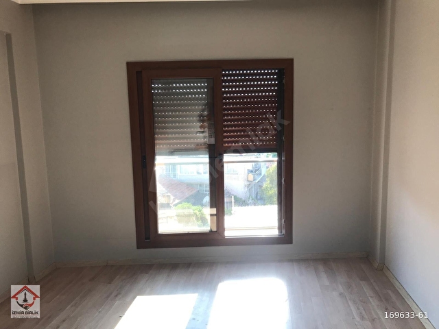 HÜRRİYET MAHALLESİNDE ARA KAT ÇİFT CEPHE 2+1 DAİRE - Görsel 14