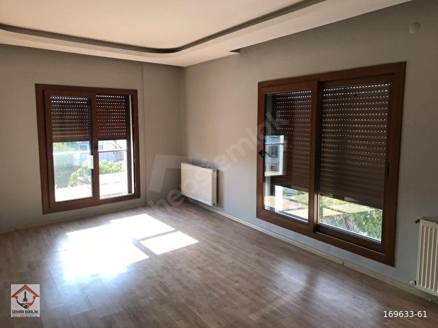 HÜRRİYET MAHALLESİNDE ARA KAT ÇİFT CEPHE 2+1 DAİRE - Görsel 6