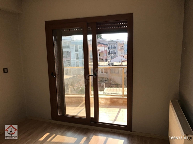HÜRRİYET MAHALLESİNDE ARA KAT ÇİFT CEPHE 2+1 DAİRE - Görsel 12