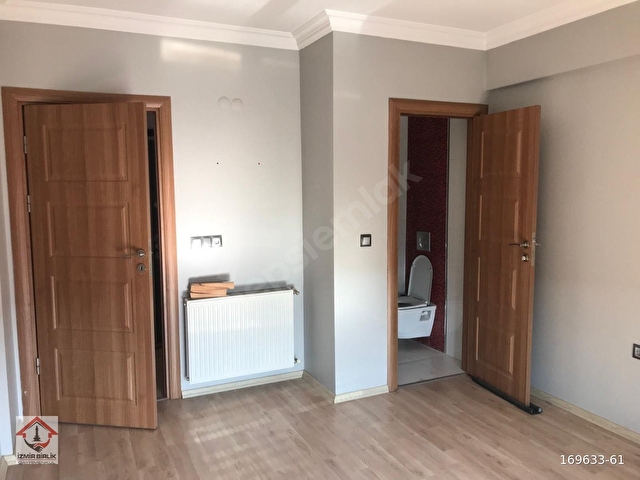 HÜRRİYET MAHALLESİNDE ARA KAT ÇİFT CEPHE 2+1 DAİRE - Görsel 15