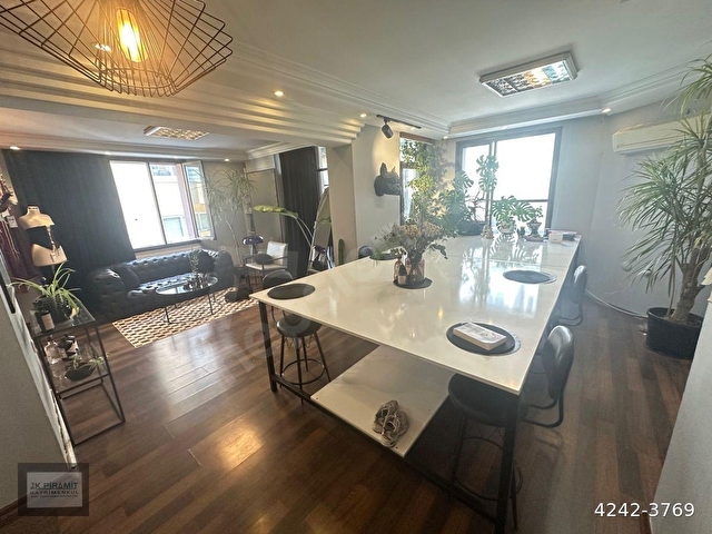 REŞATBEY’de SATILIK 2+1+TERAS 110 m2 TEMİZ DAİRE veya OFİS&BÜRO !!!