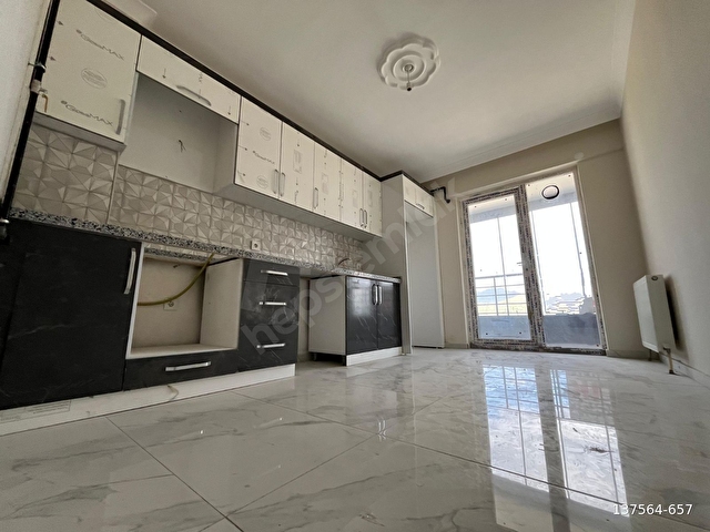 !!TAMKOÇDAN SATILIK MERKEZİ KONUMDA KATTA SIFIR BİNA 3+1 DAİRE - Görsel 9