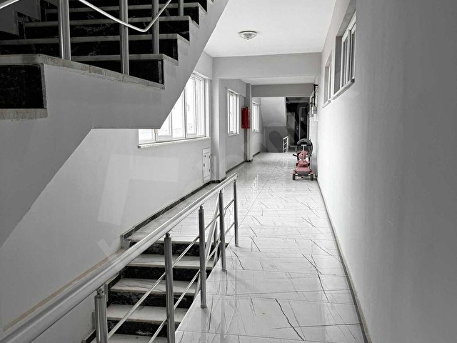 KÖRKÜNDE SİTE İÇİ HAVUZLU 2+1 SATILIK EŞYALI DAİRE - Görsel 2