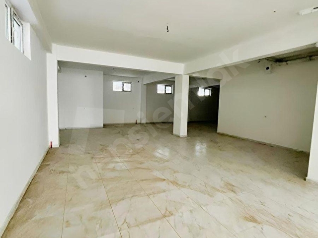 EKŞİOĞLU GYDDEN GENİŞ ÖN CEPHE KULLANIMLI 200 M2 KİRALIK MAĞAZA - Görsel 5
