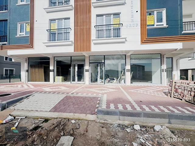 EKŞİOĞLU GYDDEN GENİŞ ÖN CEPHE KULLANIMLI 200 M2 KİRALIK MAĞAZA