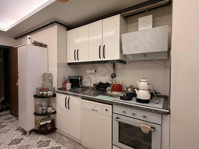 MERKEZDE ARA KAT GENİŞ KULLANIŞLI BALKONLU EKSİKSİZ 1+1 DAİRE! - Görsel 24