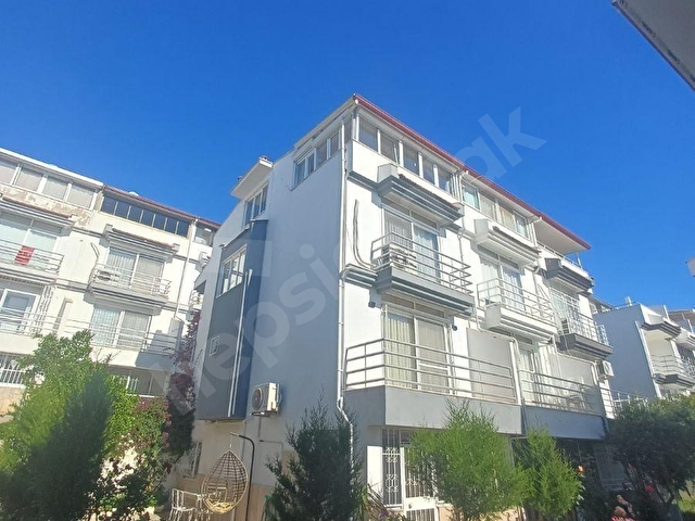 PLAJA 400 METRE 4+2 BAKIMLI VİLLA