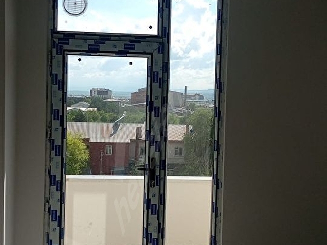 Kars Merkez Yenişehir Mah. Kiralık 2+1 daire - Görsel 4