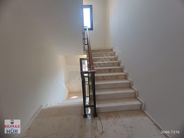 REMAX HÜR ALİ KUTANİSTEN ARİFİYE CUMHURİYET MAH. 3+1 KİRALIK - Görsel 4