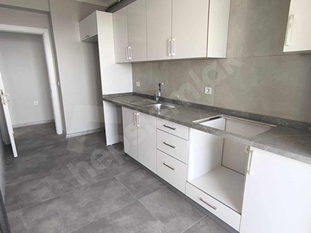 Hürriyet Mahallesinde Manzaralı 3+1 Kiralık Daire - Görsel 25
